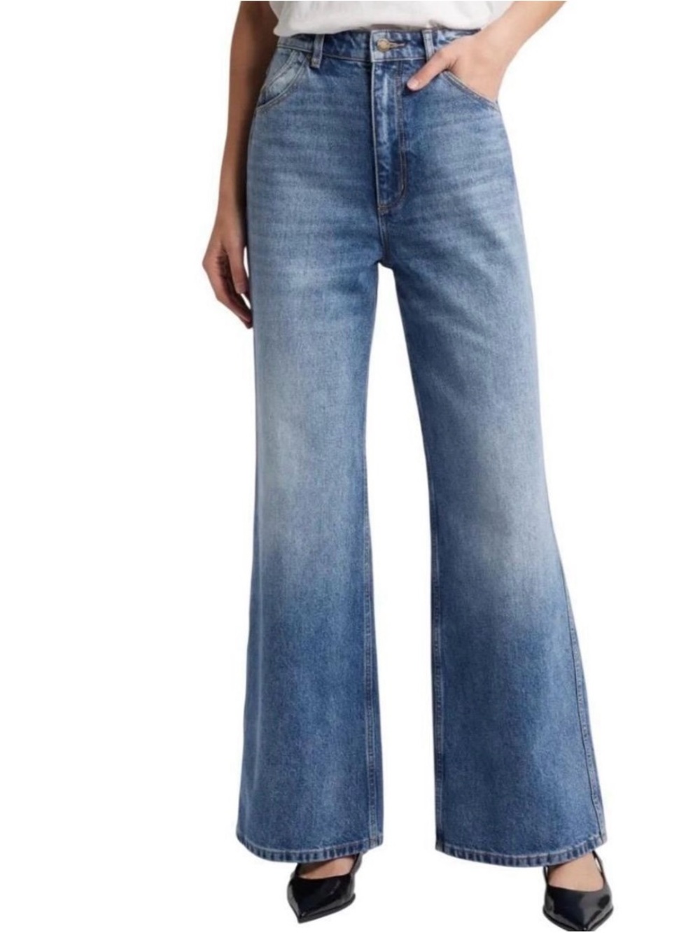 Rolla’s High-Rise Studio Flare Jeans in Mid Vintage Blue